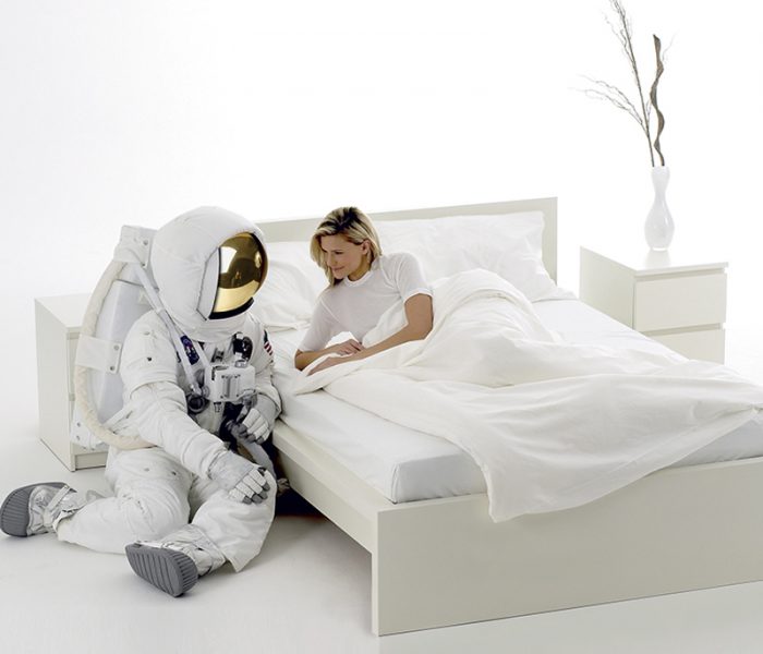 Thermal regulating bedding