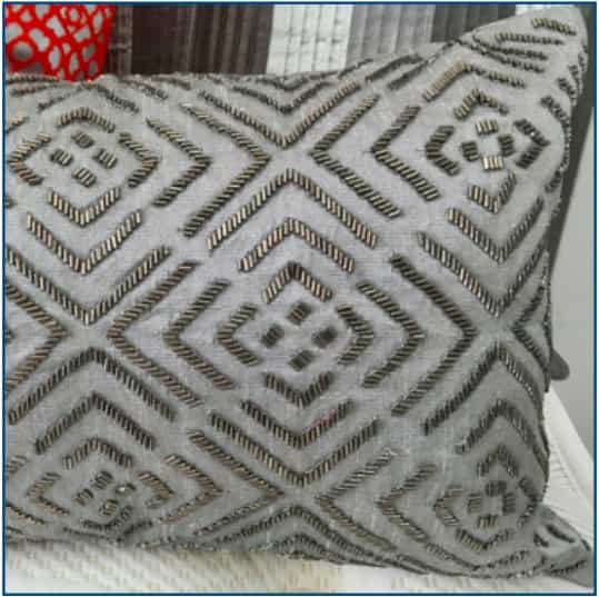 Beaded Cristal Cushion Silver