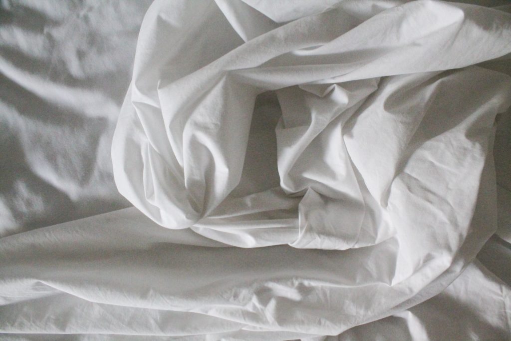 Fitted or Flat Sheets: Which Is Best for You?