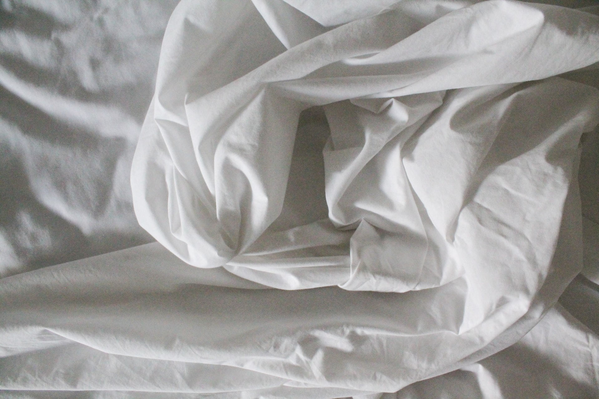 Fitted or Flat Sheets: Which Is Best for You?